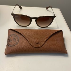 Ray-Ban ‘Erika’ Sunglasses
